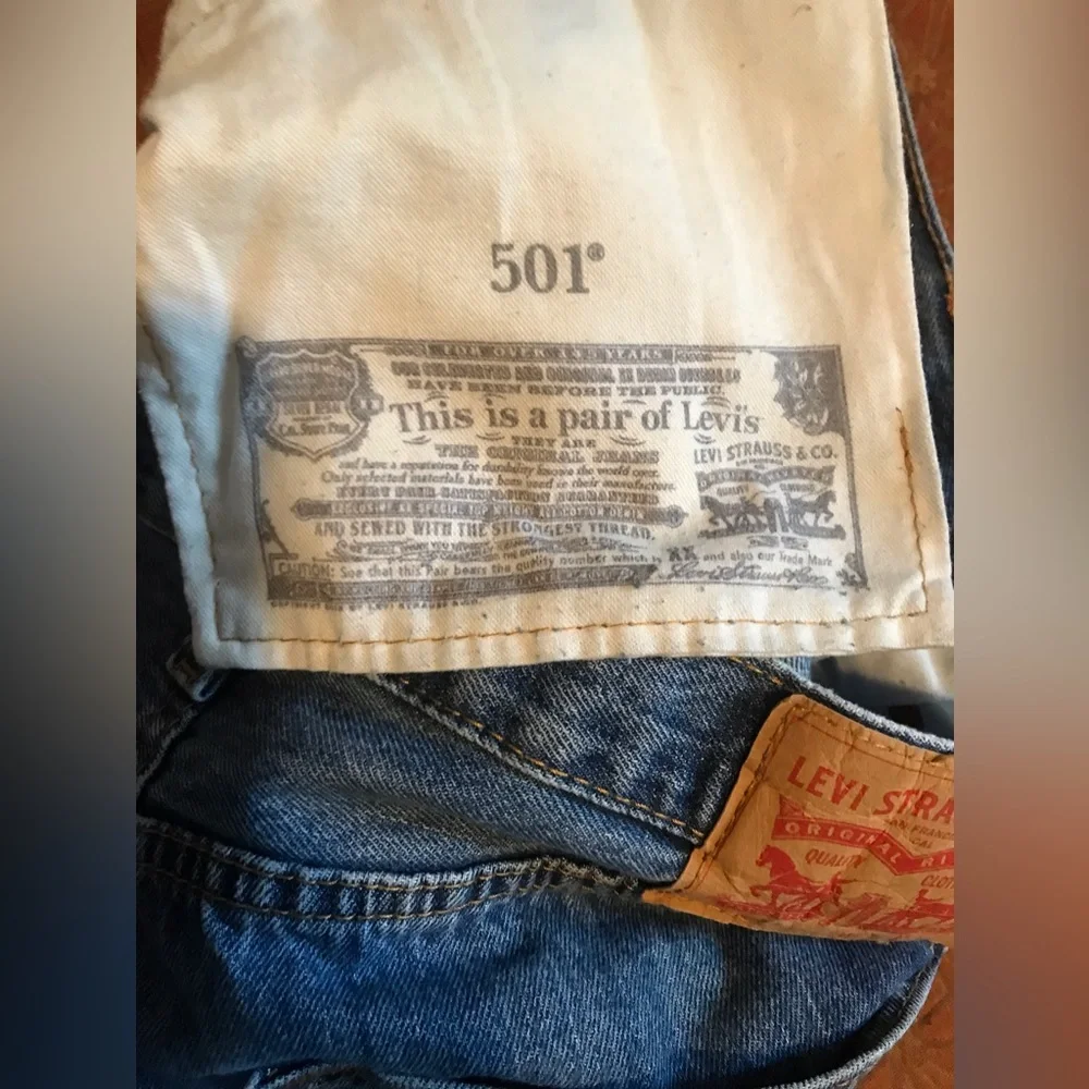 Vintage Levi's Men's Blue 501XX Series Straight Leg Denim Jeans Button Fly 36x32